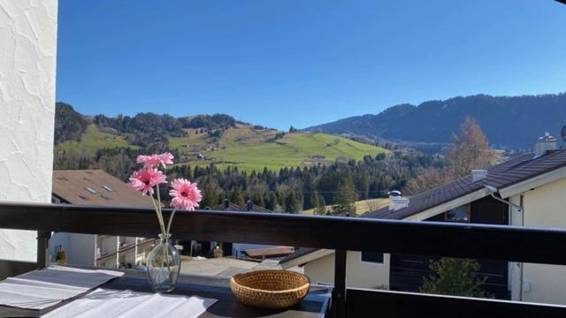 Bergwiese Mit Oberstaufen Plus Karte Ngoại thất bức ảnh